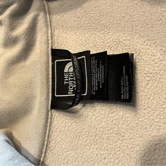 Northface Softshell Jacket - Picture 3 of 8